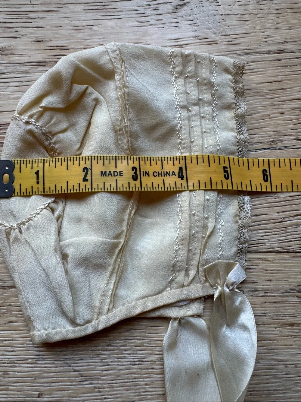 🔥VINTAGE Handmade Baby Bonnet - Cream DARLING! Price Firm!